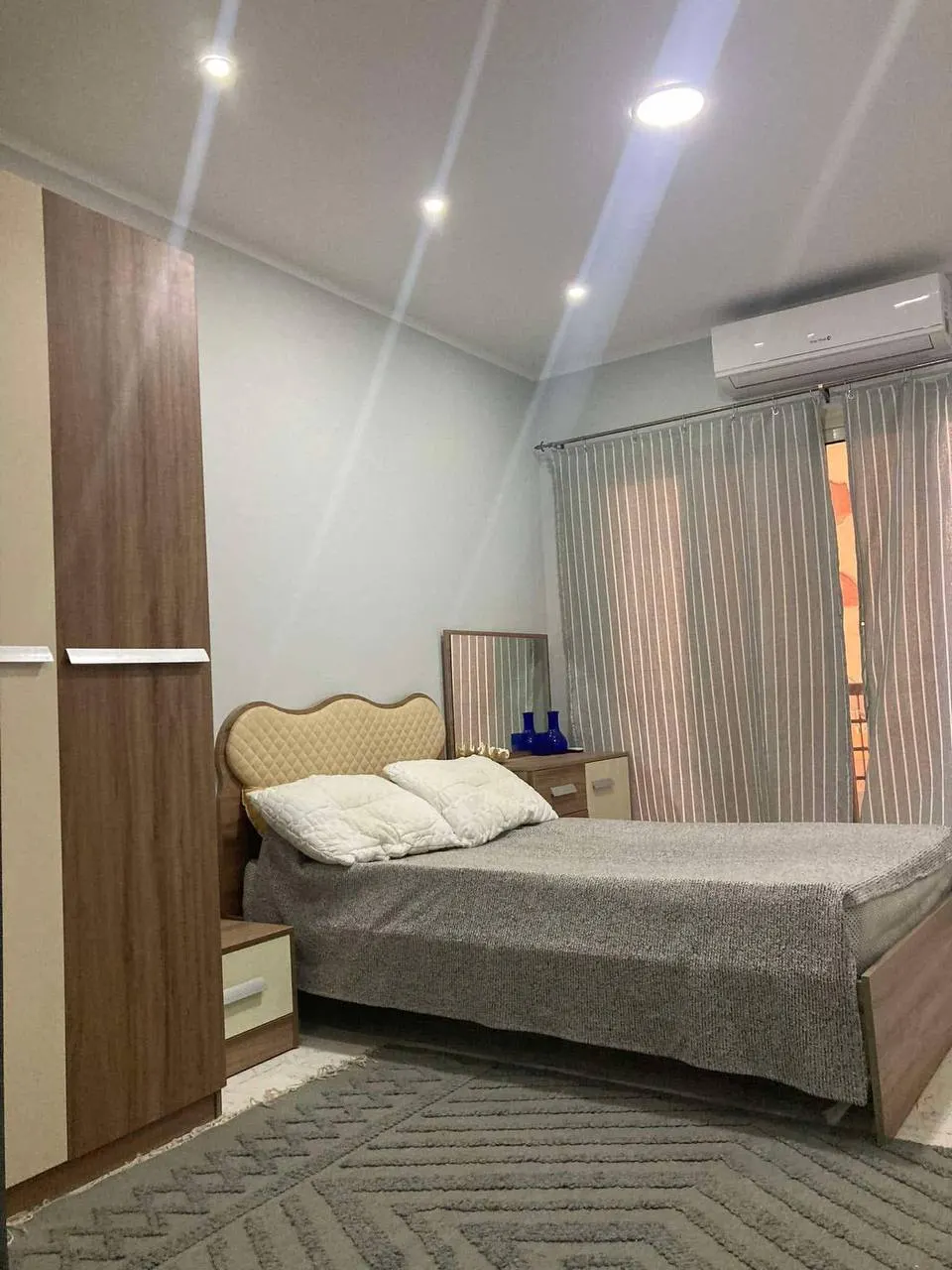 Spacious Zoned Studio in Captain Compound