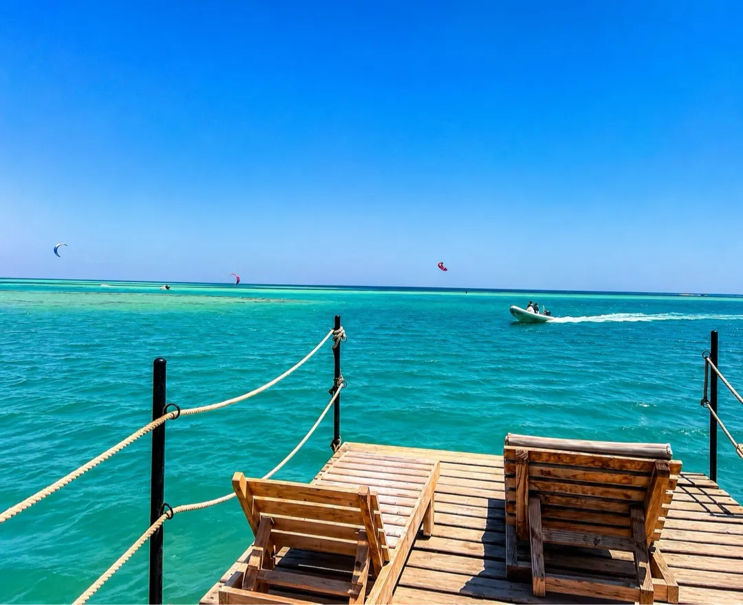 New studio with panoramic sea view + beach