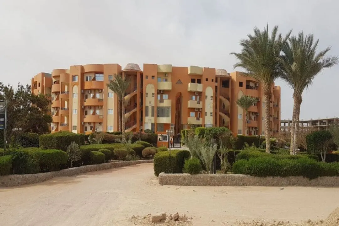 2BR Apartment in Oasis Resort, Al Ahyaa — Hurghada · Al Ahyaa, Egypt — photo 6